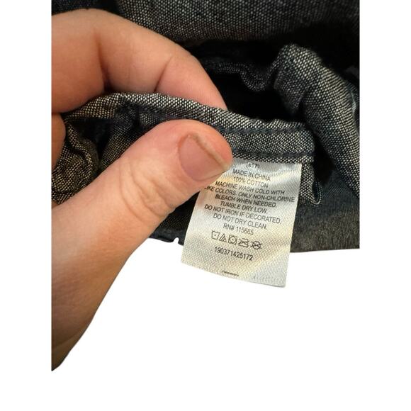 Batman Mens Gray Bat Symbol Short Sleeve Button-Down Shirt Medium - Picture 4 of 6